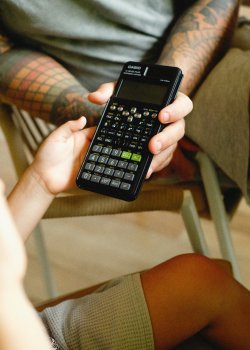 pexels-alexeydemidov-12162660